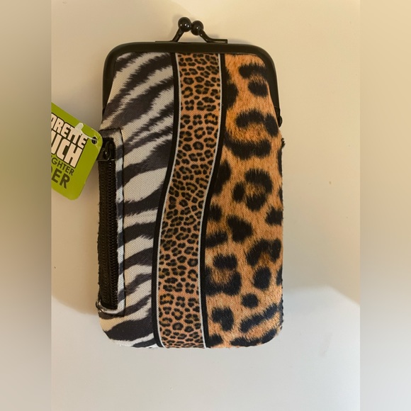 Cigarette case/holder with side zeppelin pocket and credit card slot - Picture 2 of 6